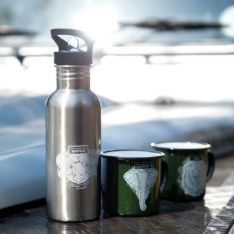 individually designed emaille cup and stainless steel bottle with white toner