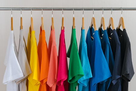 T-Shirts in verschiedenen Farben